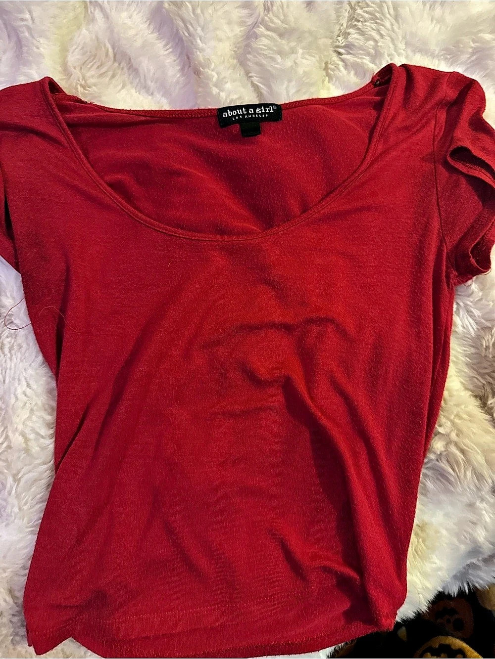 about a girl Short Sleeve Scoop Neck Top in Red Like New
